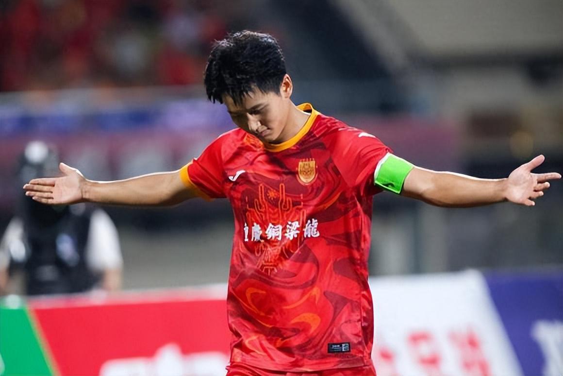 喜讯！鲁能首位爆发的08后新星诞生，热身赛攻破巴萨梯队大门